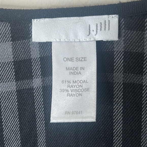 J. JILL Black and Gray Plaid Shawl Cover-Up Size One Size - Picture 3 of 12